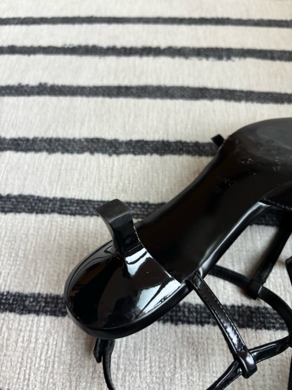 Mango Black Patent Leather Pointed T-Strap Heels with Ankle Buckle Size 38 - Picture 6 of 6